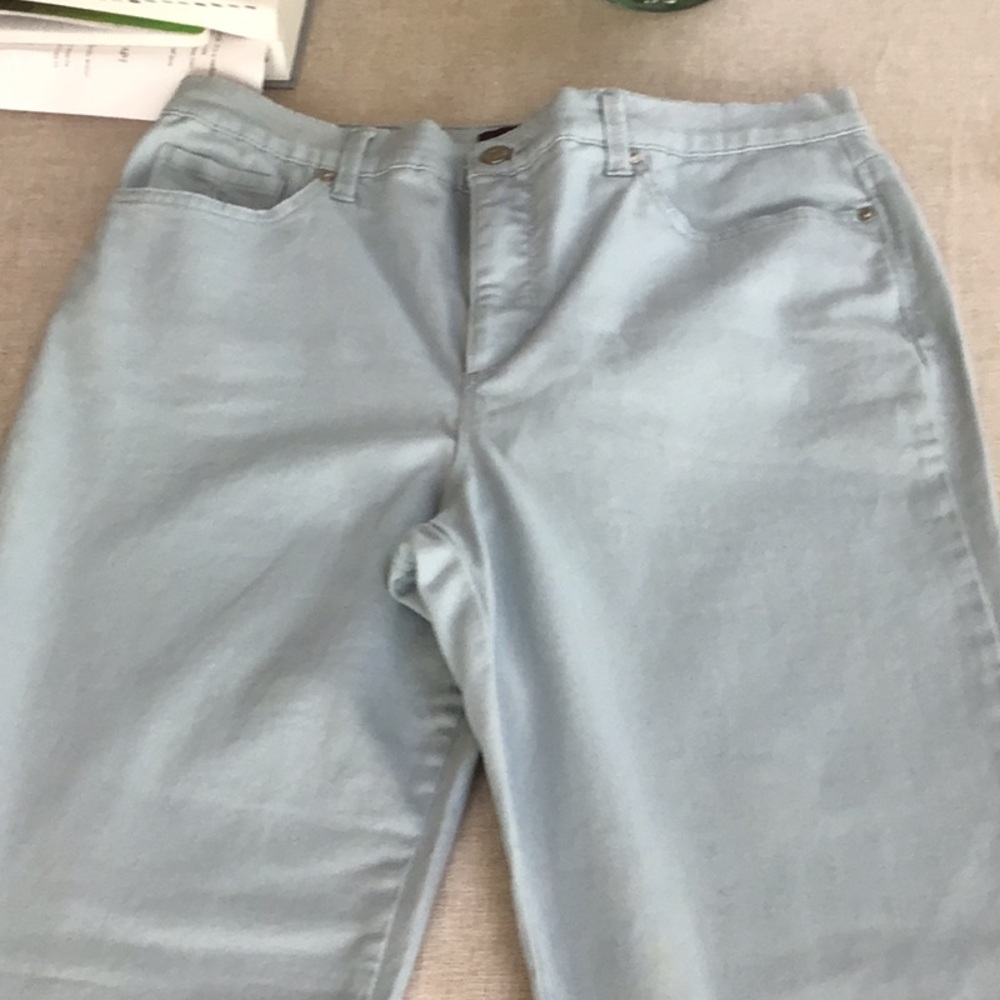 Gloria Vanderbilt Amanda jeans - Picture 2 of 5